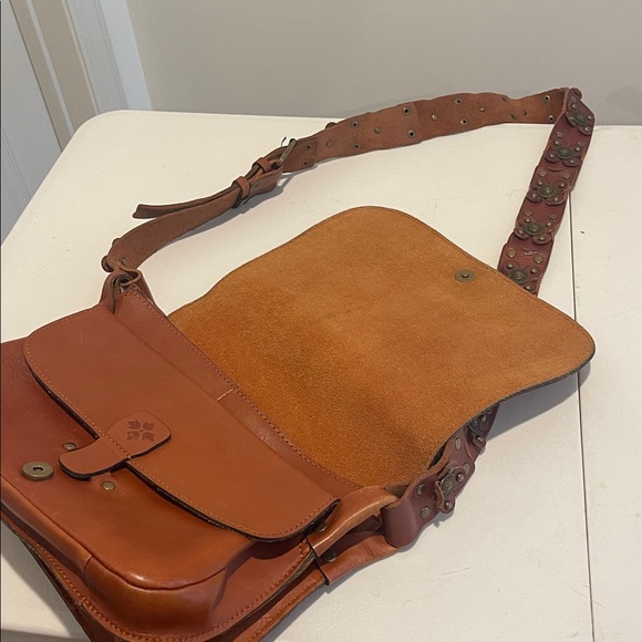 Patricia Nash Brown Leather Crossbody/Messenger Bag with Studded Strap western - Picture 14 of 15